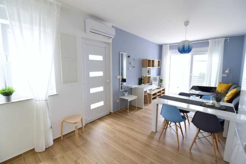 Apartment Eva Simuni
